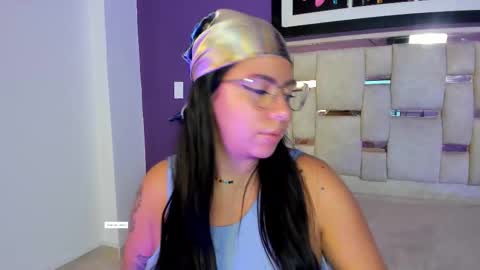 Snapshot of emilyy_cooperr chatting on February 6, 2026, 12:08 pm emilyy_cooperr online show from February 6, 2026, 12:08 pm