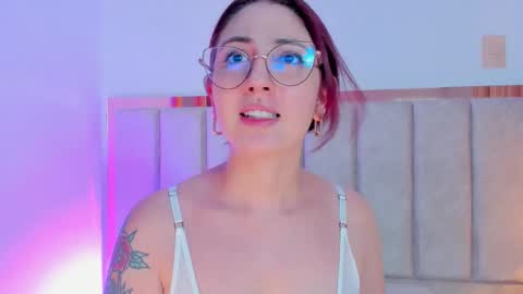 Emilyy Watson online show from September 10, 2025, 12:21 am