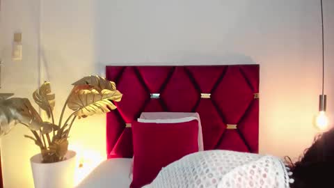 Emilyy Watson online show from October 15, 2025, 10:21 pm