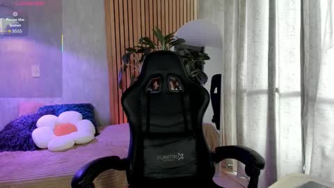   online show from January 18, 2026, 9:07 pm