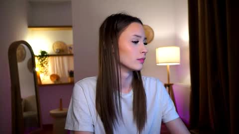 Your Emma online show from December 21, 2024, 3:25 am