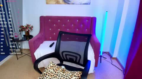 emma__rosss online show from May 18, 2026, 4:07 am