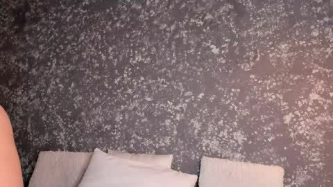 Emma online show from April 15, 2026, 7:43 pm