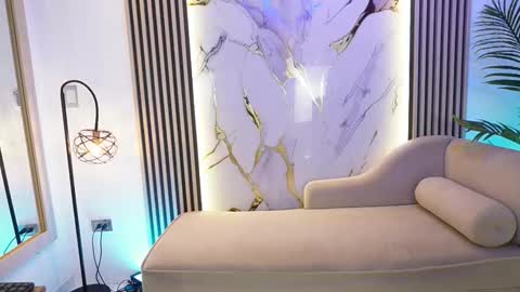 emma__walkerr_ online show from February 28, 2026, 7:15 pm