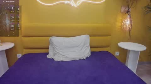 emma_adorablle online show from January 28, 2025, 4:39 am