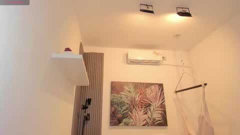 Alice online show from November 13, 2025, 12:04 pm