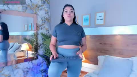 Snapshot of emma_bakker_ chatting on July 17, 2026, 5:36 am Emma online show from July 17, 2026, 5:36 am