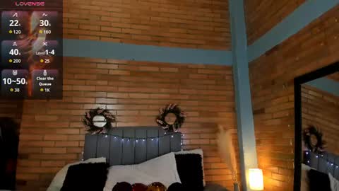 Snapshot of emma_belley chatting on June 15, 2026, 7:05 pm Hey Im EmmaHelp me reach 100 likes online show from June 15, 2026, 7:05 pm