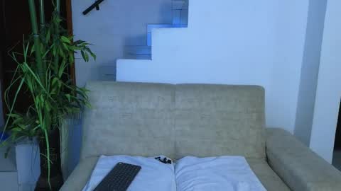 Emma Blue  modelo independiente online show from March 3, 2026, 4:07 am