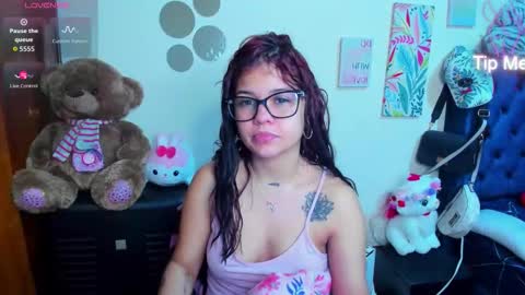 emma_boo_ online show from February 4, 2026, 3:18 pm