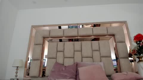 Emma Castillo online show from December 29, 2024, 7:22 pm