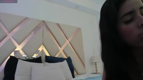 Emma Castillo online show from February 23, 2025, 10:20 pm