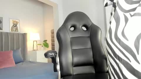 Emma online show from January 18, 2026, 12:20 pm