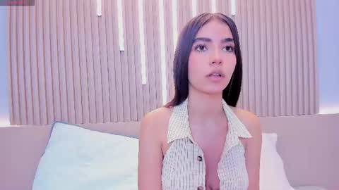 Snapshot of emma_doll7 chatting on July 8, 2026, 10:36 pm E online show from July 8, 2026, 10:36 pm