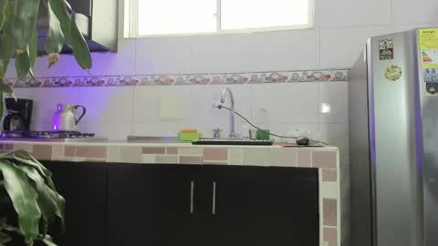 Snapshot of emma_eva1 chatting on March 3, 2025, 7:06 pm Emma online show from March 3, 2025, 7:06 pm