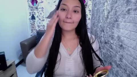 Snapshot of emma_garciaa_ chatting on March 1, 2025, 3:21 am emma online show from March 1, 2025, 3:21 am