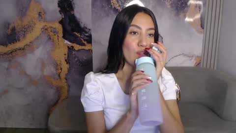 emma online show from December 9, 2024, 1:02 pm