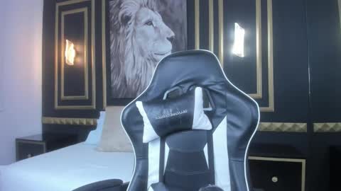 E M M A online show from February 25, 2026, 2:10 am