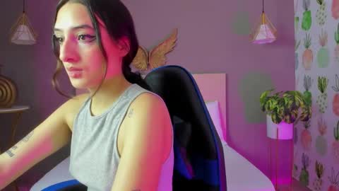 E M M A online show from March 5, 2026, 2:18 am