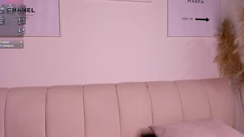 emma_jonness online show from February 28, 2025, 11:12 pm