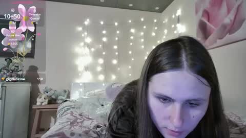 emma_just online show from October 11, 2025, 7:34 pm