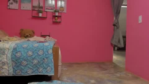 whises lits        online show from March 6, 2025, 1:14 pm