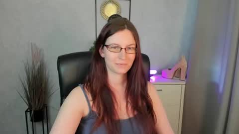 Snapshot of emma_lust94 chatting on June 29, 2026, 10:15 am emma online show from June 29, 2026, 10:15 am