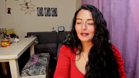  emma luxy online show from April 30, 2026, 2:07 am