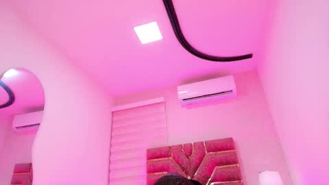 emma online show from November 16, 2025, 12:00 pm