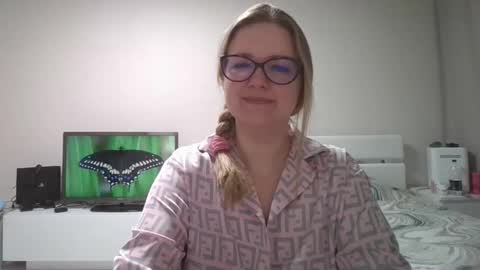 emma_misty_ online show from March 3, 2026, 8:37 pm