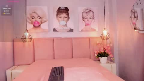 Emma online show from September 12, 2025, 2:44 am