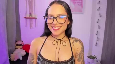 Snapshot of emma_rinaldi_ chatting on July 28, 2026, 5:34 pm Emma online show from July 28, 2026, 5:34 pm