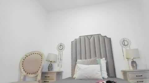 emma scott 7 online show from December 1, 2025, 11:26 am