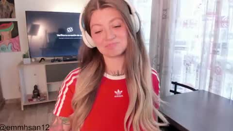 Snapshot of emmaa_hostt chatting on July 31, 2026, 10:31 pm Ema .l. online show from July 31, 2026, 10:31 pm