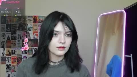 Emma online show from November 26, 2025, 9:21 am