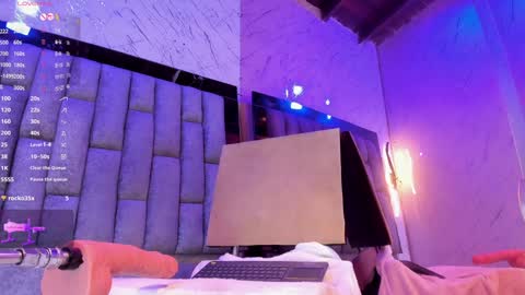 Emma Duque online show from December 10, 2024, 11:19 pm