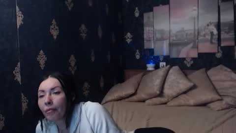 EmmaGoldX online show from February 1, 2026, 8:51 pm