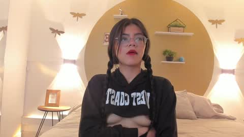 Snapshot of emmahale_ chatting on December 30, 2024, 11:59 am Emma online show from December 30, 2024, 11:59 am