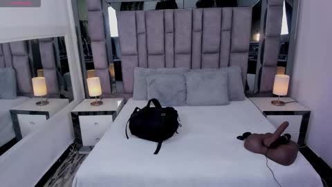 Snapshot of emmahill1 chatting on February 20, 2026, 11:00 am EMMA HILL online show from February 20, 2026, 11:00 am