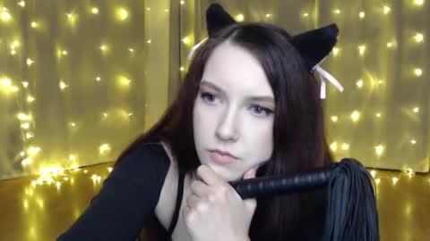 emmaishier online show from February 4, 2025, 8:59 pm