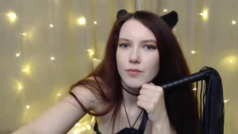 emmaishier online show from February 6, 2025, 8:23 pm