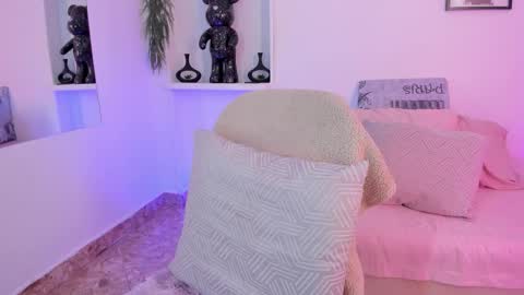 Snapshot of emmajohanson chatting on January 7, 2026, 8:33 pm emmajohanson online show from January 7, 2026, 8:33 pm
