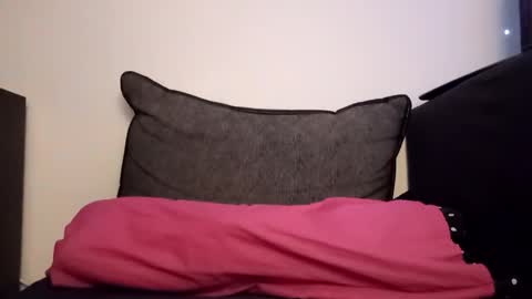 Snapshot of emmakros chatting on September 27, 2025, 8:41 am emmakros online show from September 27, 2025, 8:41 am