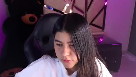 Snapshot of emmalee_a chatting on December 28, 2024, 1:59 pm Emma online show from December 28, 2024, 1:59 pm