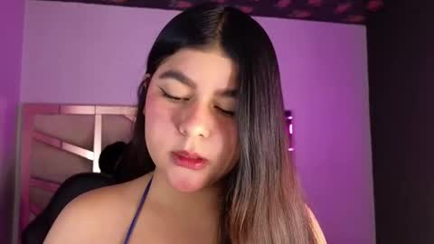 Snapshot of emmalee_a chatting on January 4, 2025, 10:49 am Emma online show from January 4, 2025, 10:49 am