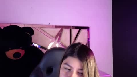 Snapshot of emmalee_a chatting on February 20, 2025, 4:46 pm Emma online show from February 20, 2025, 4:46 pm