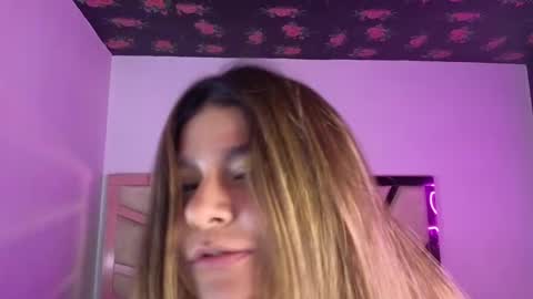 Snapshot of emmalee_a chatting on February 24, 2025, 1:42 pm Emma online show from February 24, 2025, 1:42 pm
