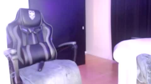 Snapshot of emmarosebvip chatting on July 29, 2026, 11:14 pm Emma Rose B. online show from July 29, 2026, 11:14 pm
