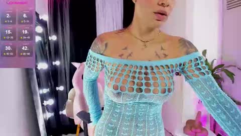 Emma Russell online show from November 13, 2025, 11:47 pm