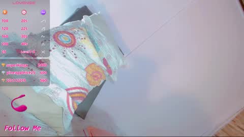 Snapshot of emmasummers469 chatting on January 26, 2025, 7:32 am Emma online show from January 26, 2025, 7:32 am